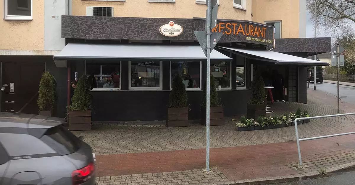 3 Markisen für das Restaurant Merion in Duisburg